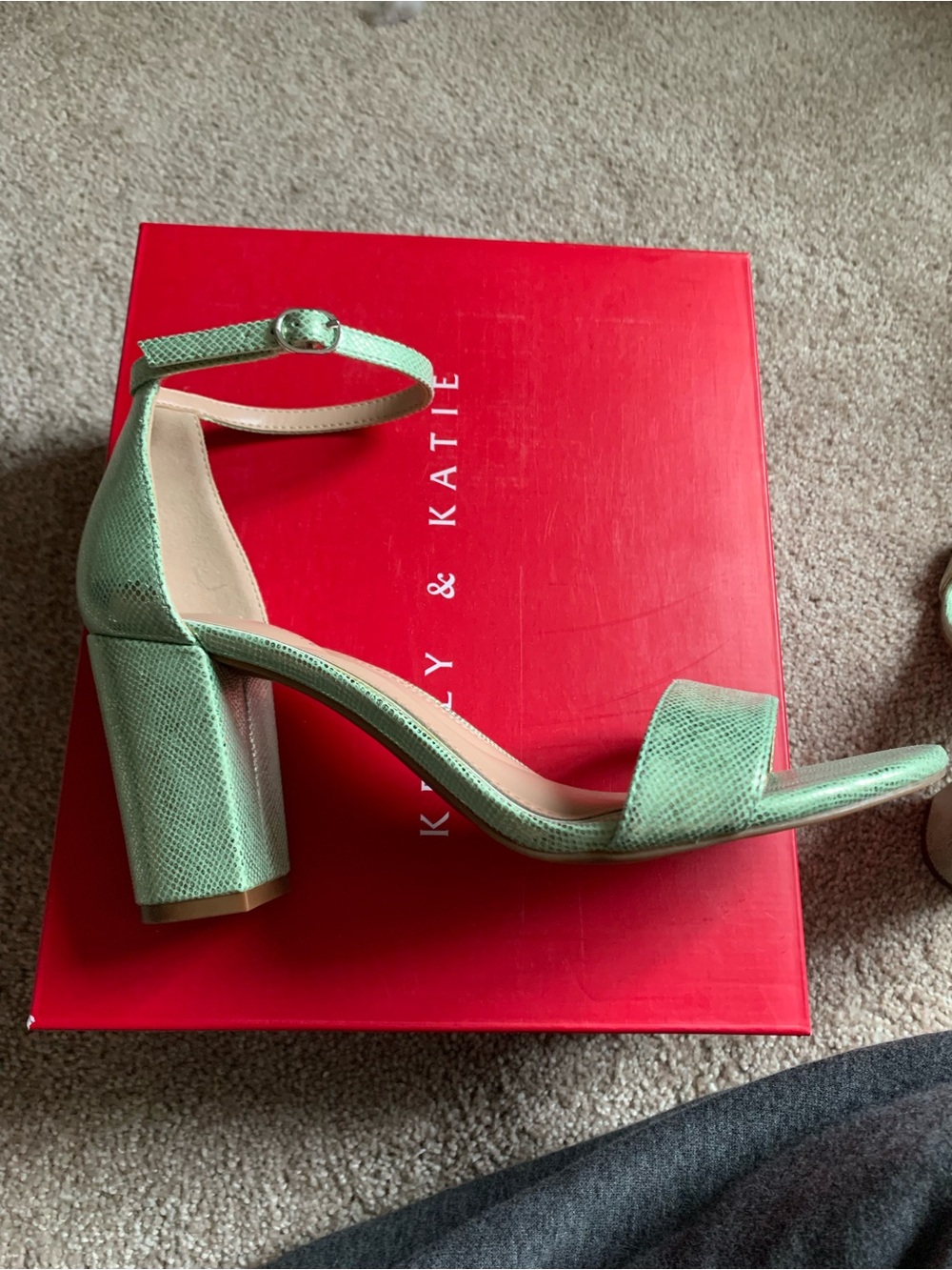 Kelly & Katie Mint Green/Gold Chunky Heels 7.5